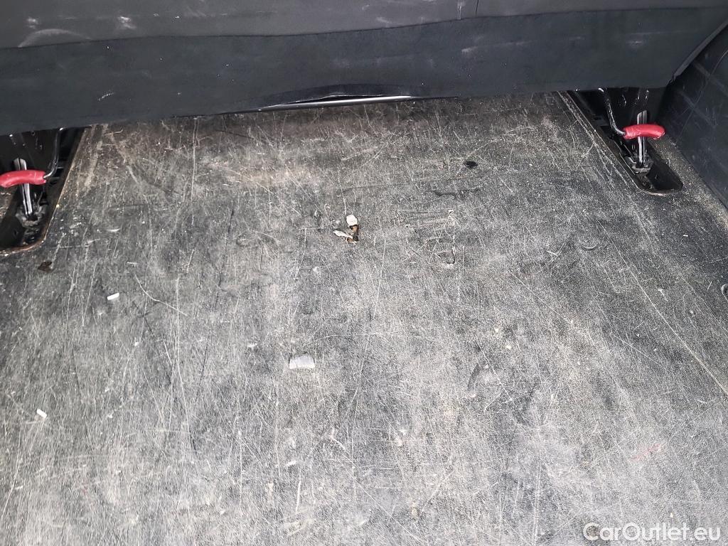  Opel  Vivaro OPEL  / 2019 / 4P / combi 1.5 Diésel 88kW (120CV) L Std Express #23