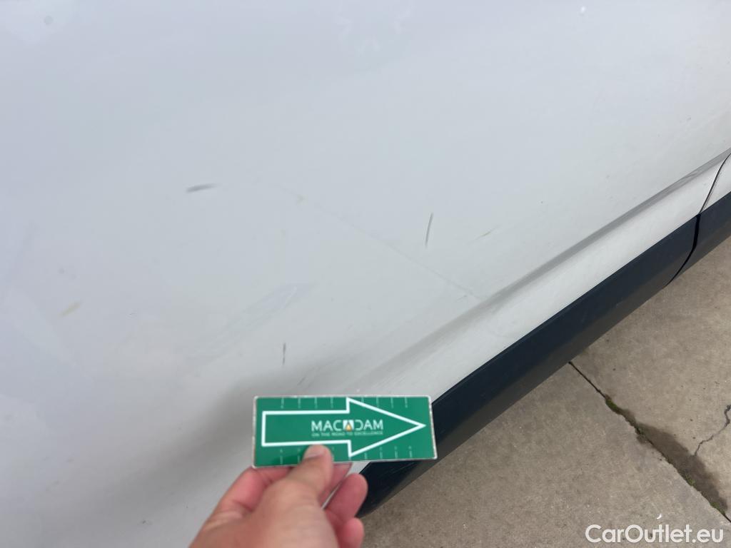  Peugeot  Partner PEUGEOT  / 2018 / 3P / furgón derivado de turismo Pro Standard 600kg BlueHDi 73kW #18