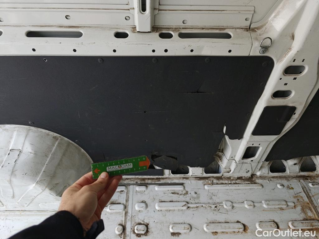  Peugeot  Boxer PEUGEOT  / 2014 / 4P / furgón Pack 335 L3H2 BlueHDi 96KW (130CV) #2