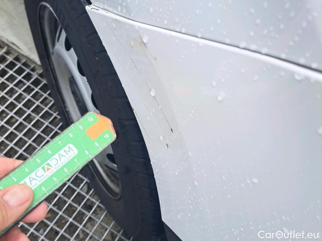  Citroen  Berlingo CITROEN  / 2018 / 4P / furgón derivado de turismo Doble Cab. Talla XL BlueHDi 100 CONTROL #40