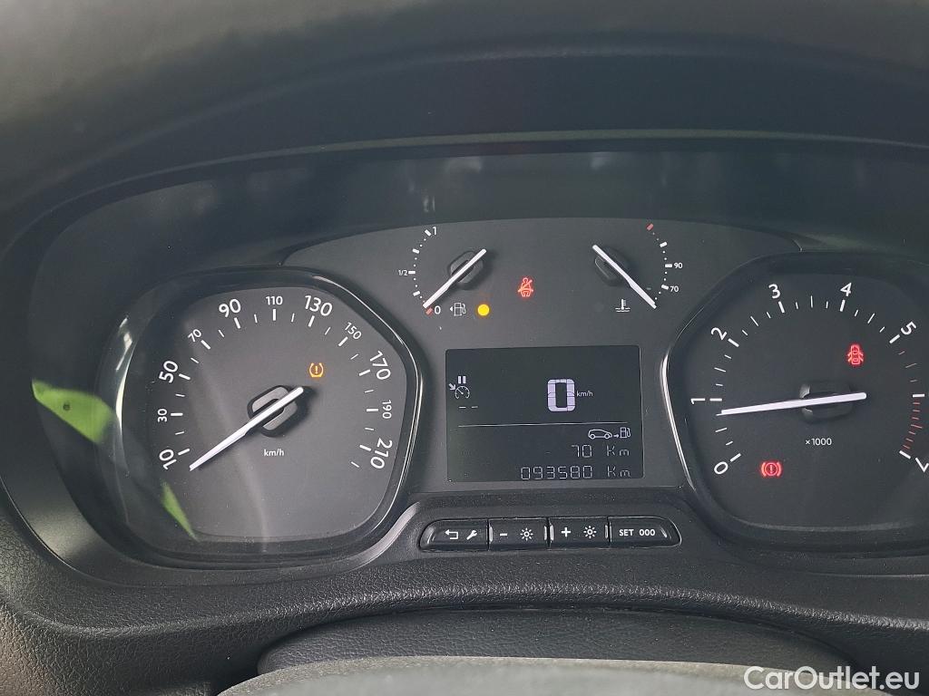  Opel  Vivaro OPEL  / 2019 / 4P / combi 1.5 Diésel 88kW (120CV) L Std Express #58