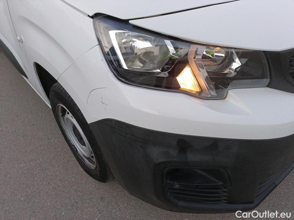  Peugeot  Partner PEUGEOT  / 2018 / 3P / furgón derivado de turismo Pro Standard 600kg BlueHDi 73kW (AC) #14