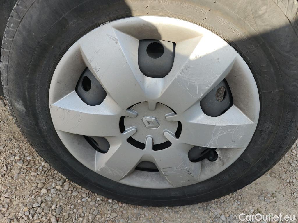  Renault  Kangoo RENAULT  Combi / 2013 / 4P / combi Profesional M1-AF En. dCi 66kW (90CV) E6 #71