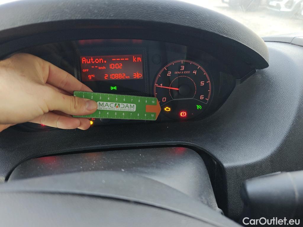  Peugeot  Boxer PEUGEOT  / 2014 / 4P / furgón Pack 335 L3H2 BlueHDi 96KW (130CV) #76