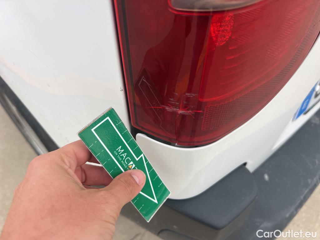  Peugeot  Partner PEUGEOT  / 2018 / 3P / furgón derivado de turismo Pro Standard 600kg BlueHDi 73kW #8