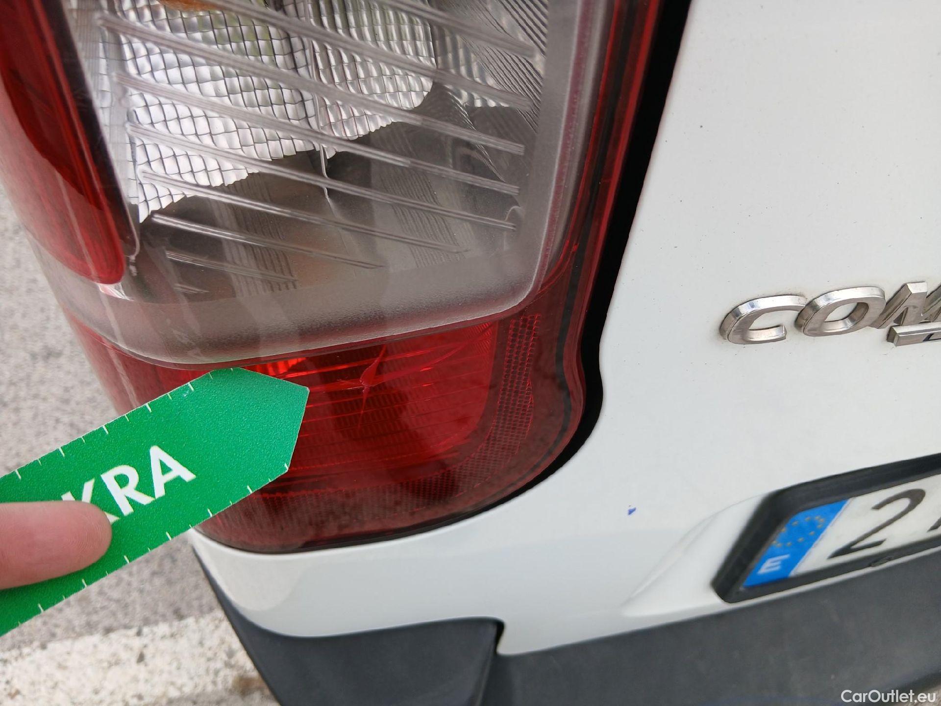  Opel  Combo OPEL  Life / 2018 / 4P / monovolumen compacto 1.5 TD 75kW (100CV) S/S Expression L #10