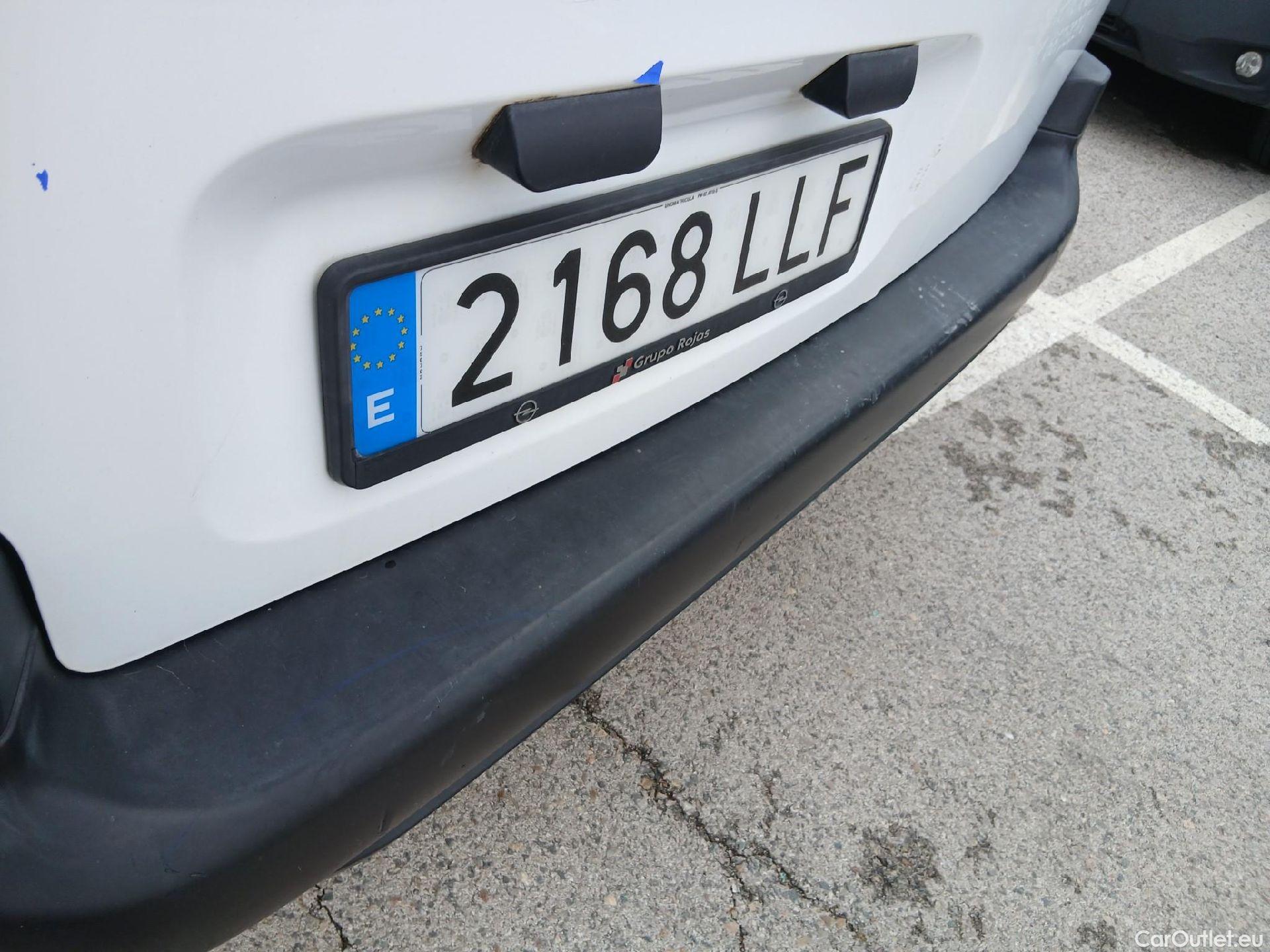  Opel  Combo OPEL  Life / 2018 / 4P / monovolumen compacto 1.5 TD 75kW (100CV) S/S Expression L #14