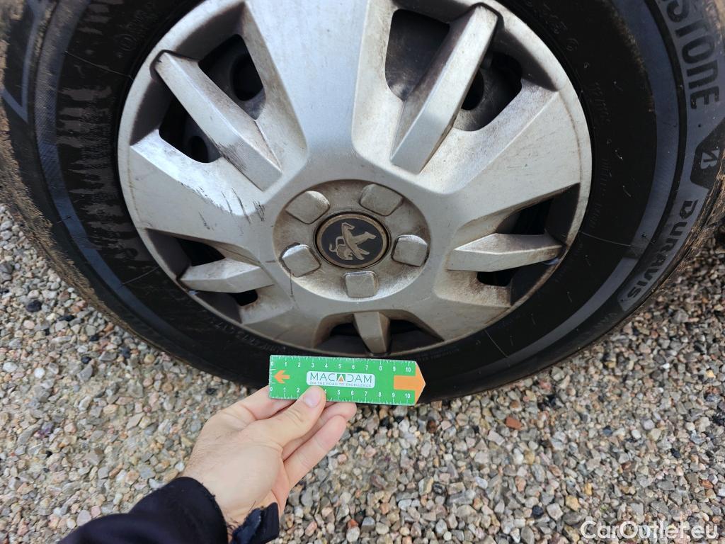  Peugeot  Boxer PEUGEOT  / 2014 / 4P / furgón Pack 335 L3H2 BlueHDi 96KW (130CV) #63