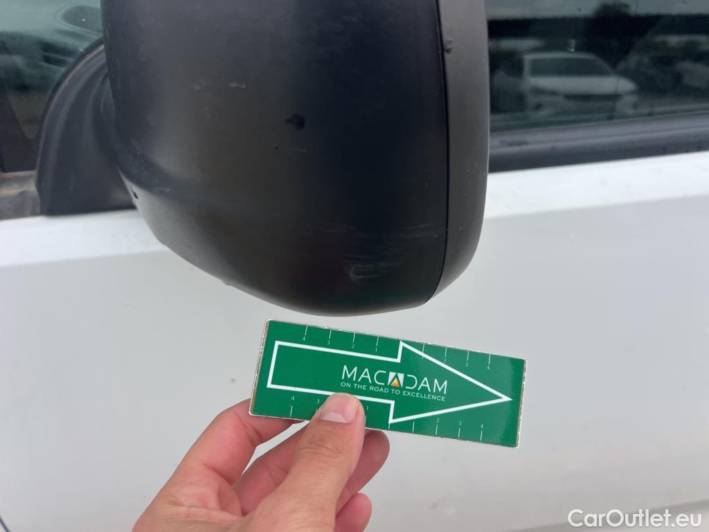  Peugeot  Partner PEUGEOT  / 2018 / 3P / furgón derivado de turismo Pro Standard 600kg BlueHDi 73kW #33