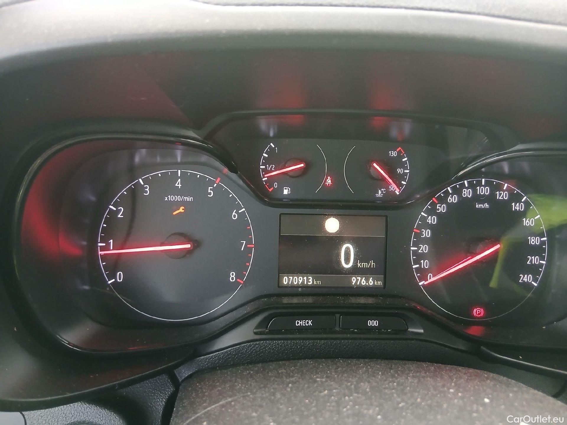  Opel  Combo OPEL  Life / 2018 / 4P / monovolumen compacto 1.5 TD 75kW (100CV) S/S Expression L #2