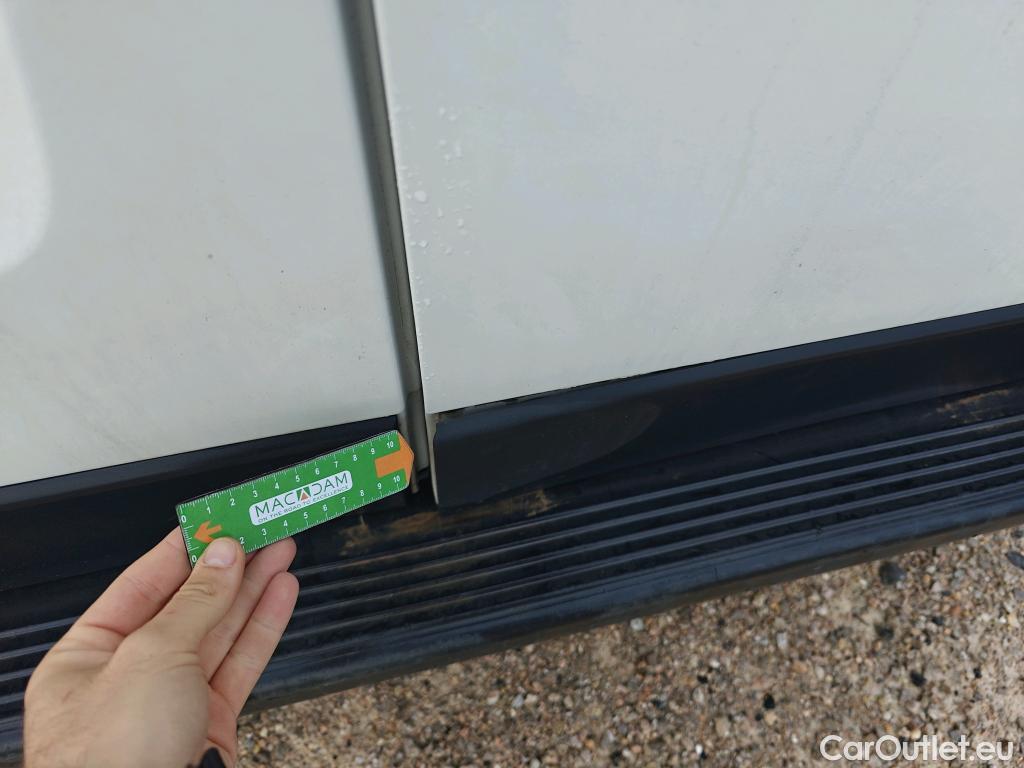  Peugeot  Boxer PEUGEOT  / 2014 / 4P / furgón Pack 335 L3H2 BlueHDi 96KW (130CV) #70