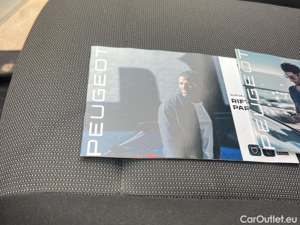  Peugeot  Partner PEUGEOT  / 2018 / 3P / furgón derivado de turismo Pro Standard 600kg BlueHDi 73kW #1