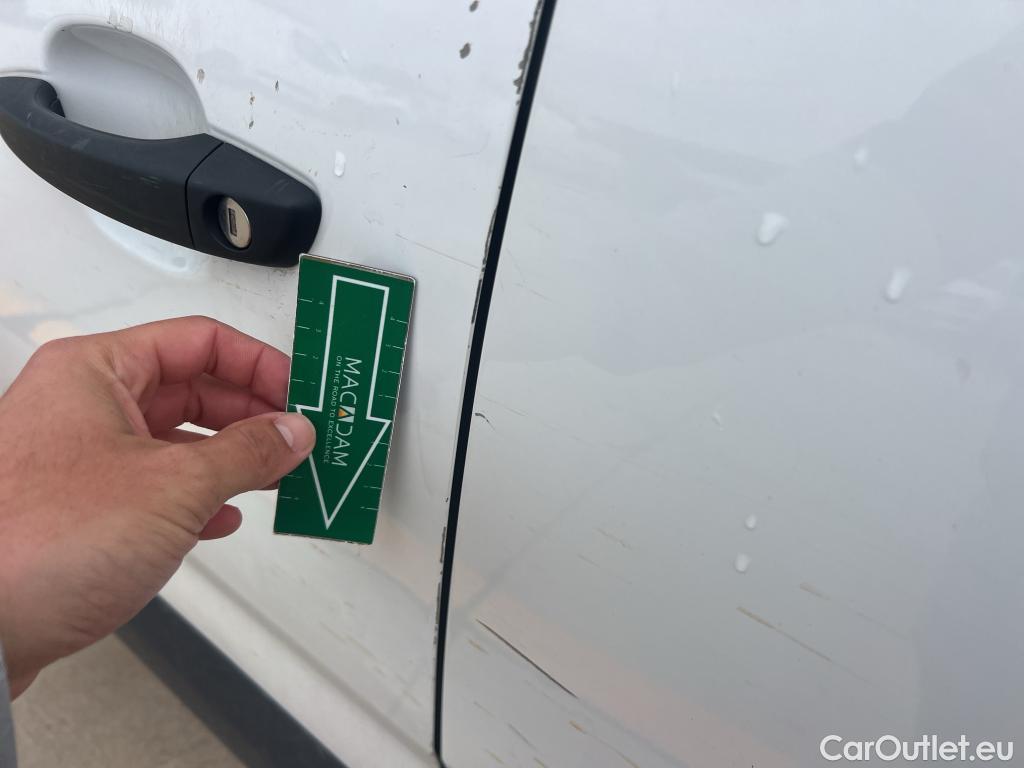  Peugeot  Partner PEUGEOT  / 2018 / 3P / furgón derivado de turismo Pro Standard 600kg BlueHDi 73kW #22