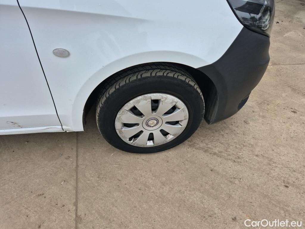  Mercedes  Vito MERCEDES-BENZ  / 2014 / 4P / furgón 110CDI 75kW furgón Pro compacta #41