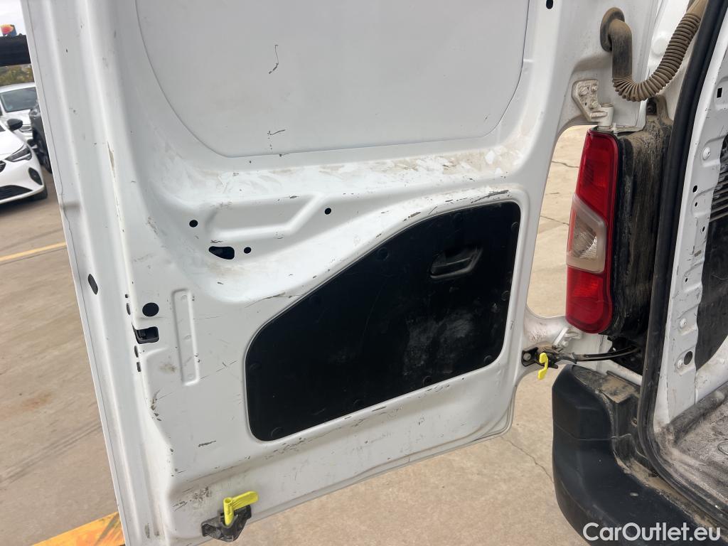  Peugeot  Partner PEUGEOT  / 2018 / 3P / furgón derivado de turismo Pro Standard 600kg BlueHDi 73kW #3