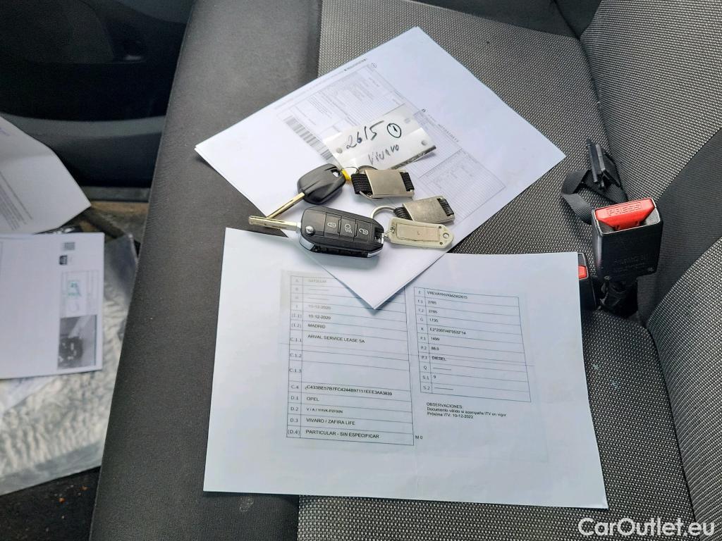  Opel  Vivaro OPEL  / 2019 / 4P / combi 1.5 Diésel 88kW (120CV) L Std Express #48