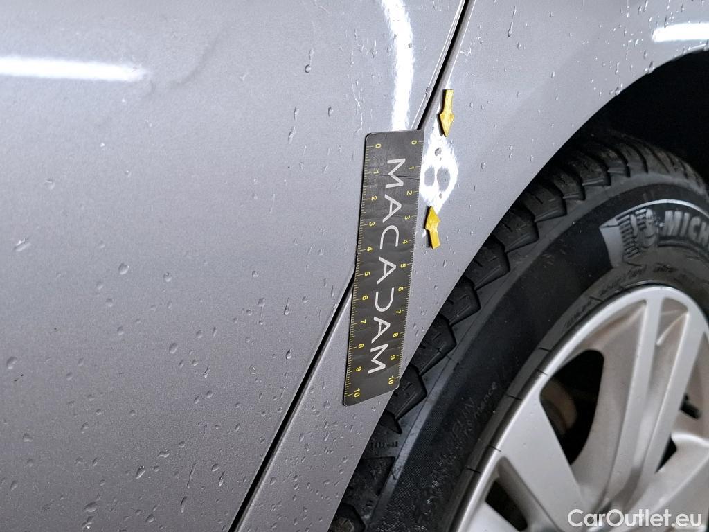  Peugeot  308 PEUGEOT  5p Berline BlueHDi 130 EAT8 S&S ACTIVE BUSINESS #39