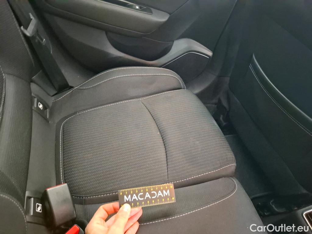  Renault  Megane  IV Berline 5pt. Business 1.5 dCi 115CV BVM6 E6d #12