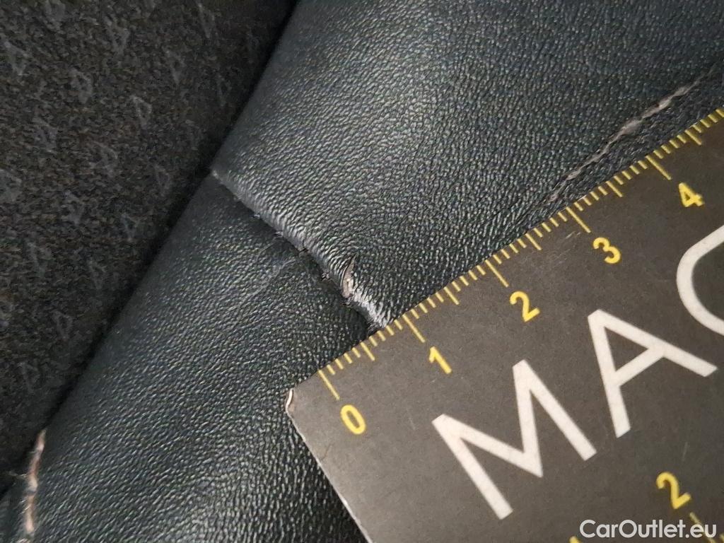  Peugeot  3008 PEUGEOT  / 2020 / 5P / SUV BlueHDi 130 S&S GT #10