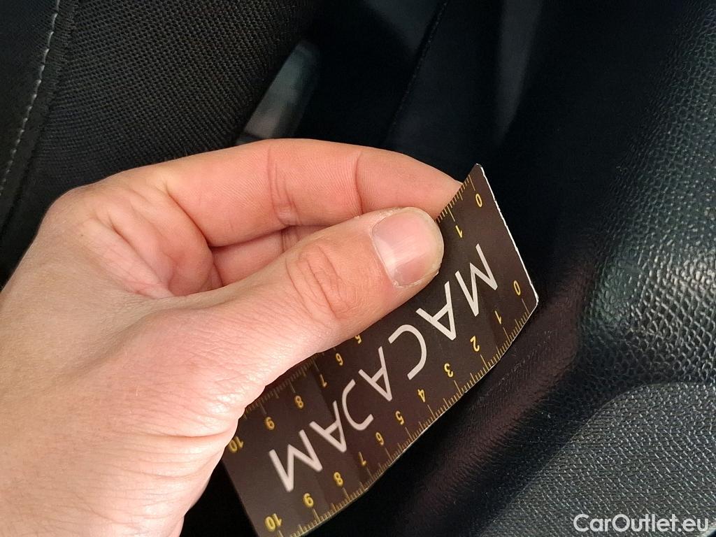  Peugeot  308 PEUGEOT  5p Berline BlueHDi 130 EAT8 S&S ACTIVE BUSINESS #33