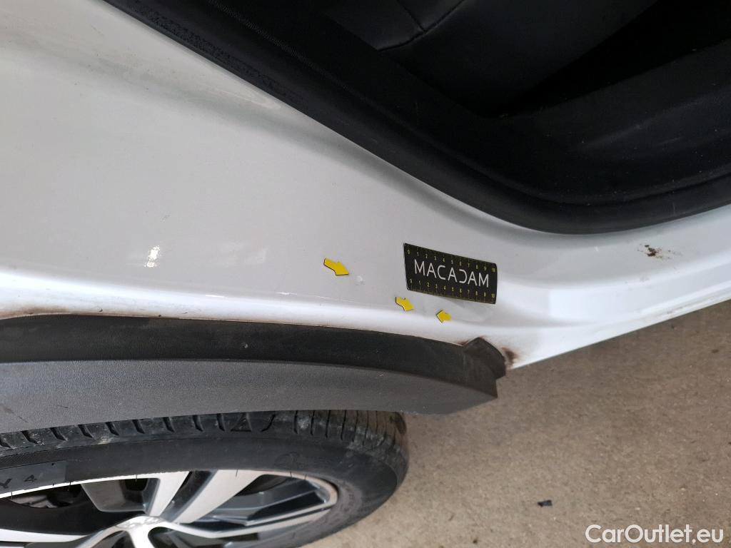  Peugeot  3008 PEUGEOT  / 2020 / 5P / SUV BlueHDi 130 S&S GT #12