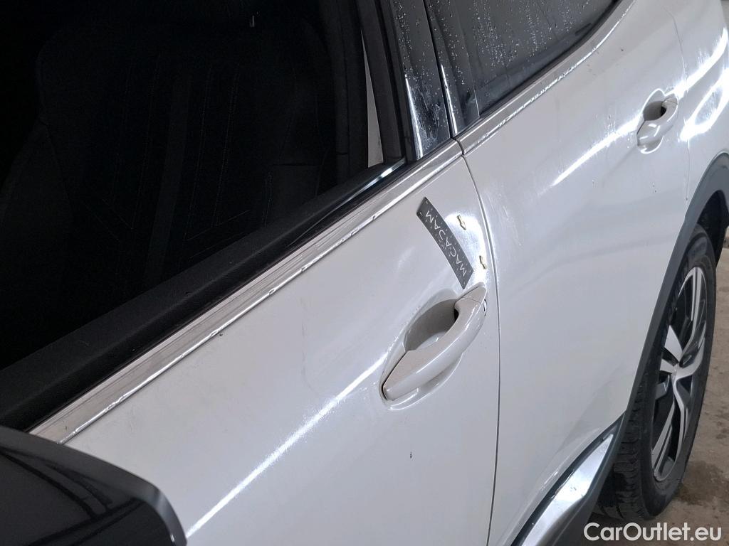  Peugeot  3008 PEUGEOT  / 2020 / 5P / SUV BlueHDi 130 S&S GT #19