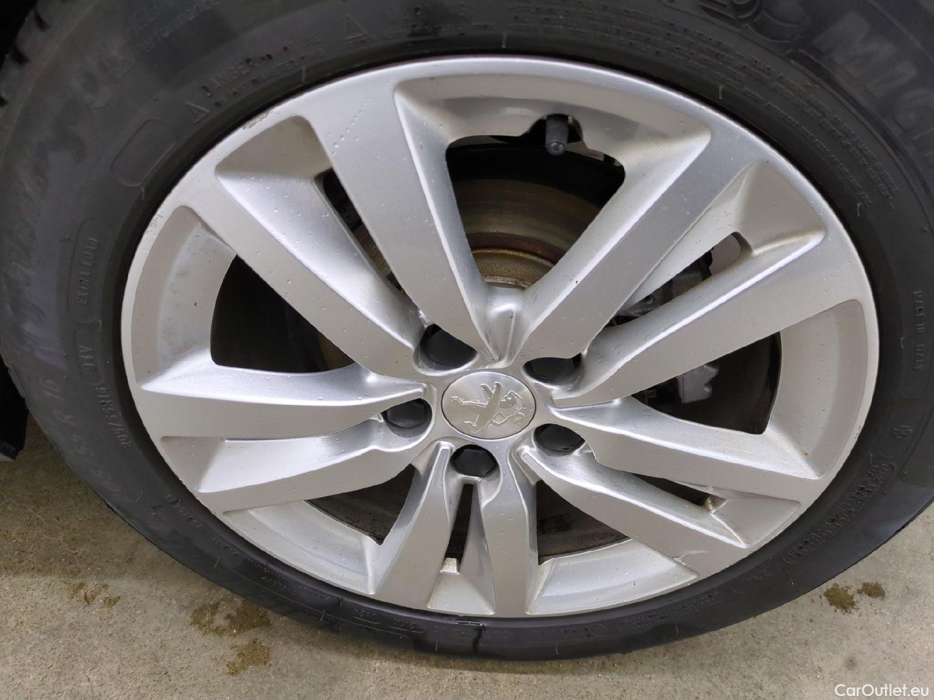  Peugeot  308  Active Business 1.5 HDI 100CV BVM6 E6d #9