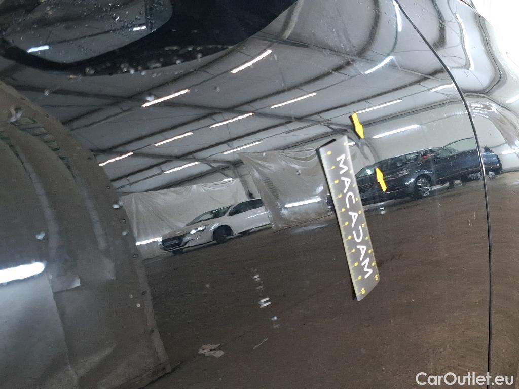  Renault  Scenic RENAULT Scénic / 2016 / 5P / monospace Business Blue dCi 120 EDC #25