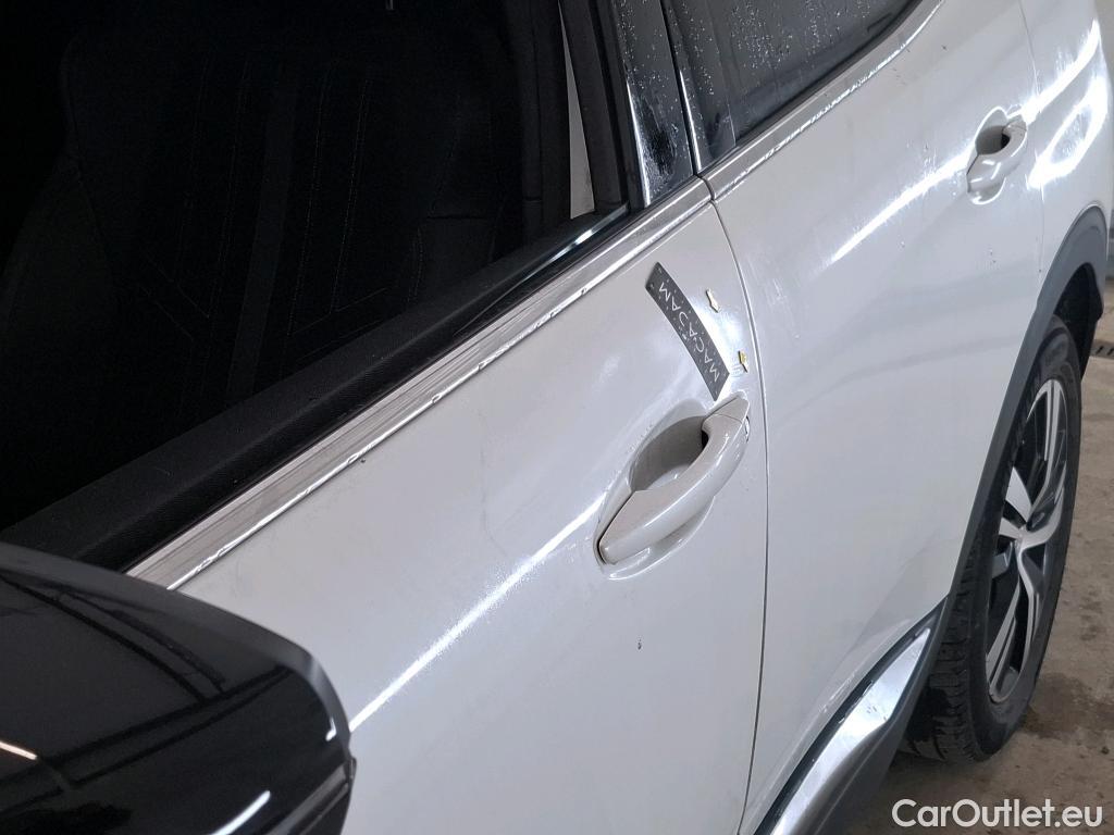  Peugeot  3008 PEUGEOT  / 2020 / 5P / SUV BlueHDi 130 S&S GT #18