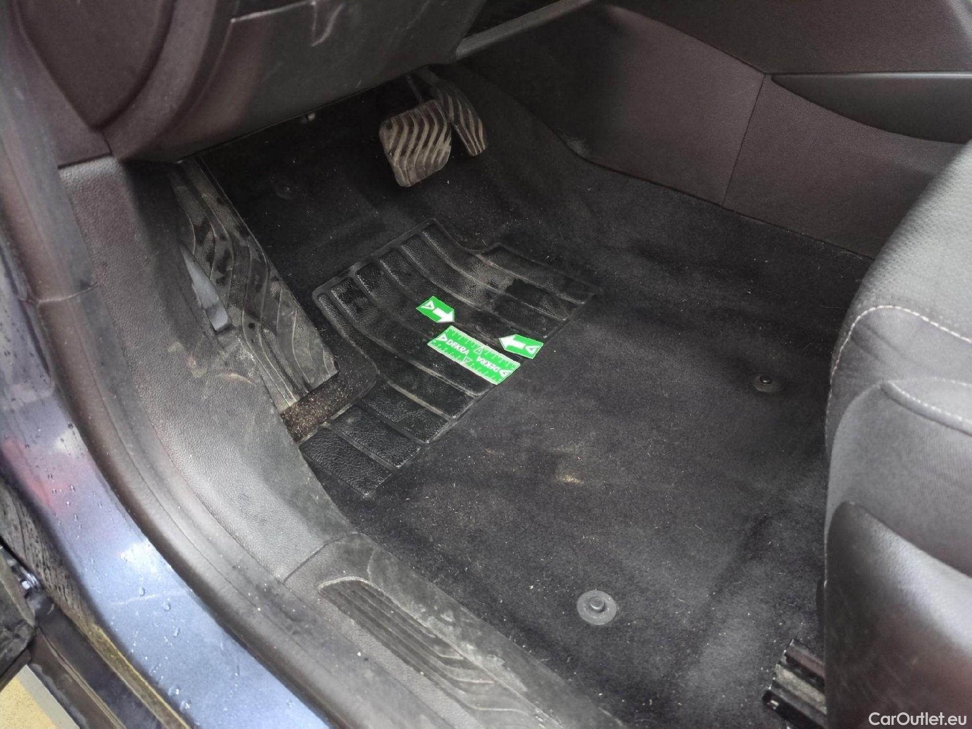  Renault  Megane RENAULT Mégane Berline / 2020 / 5P / Berline Business TCe 140 EDC FAP -21B #3