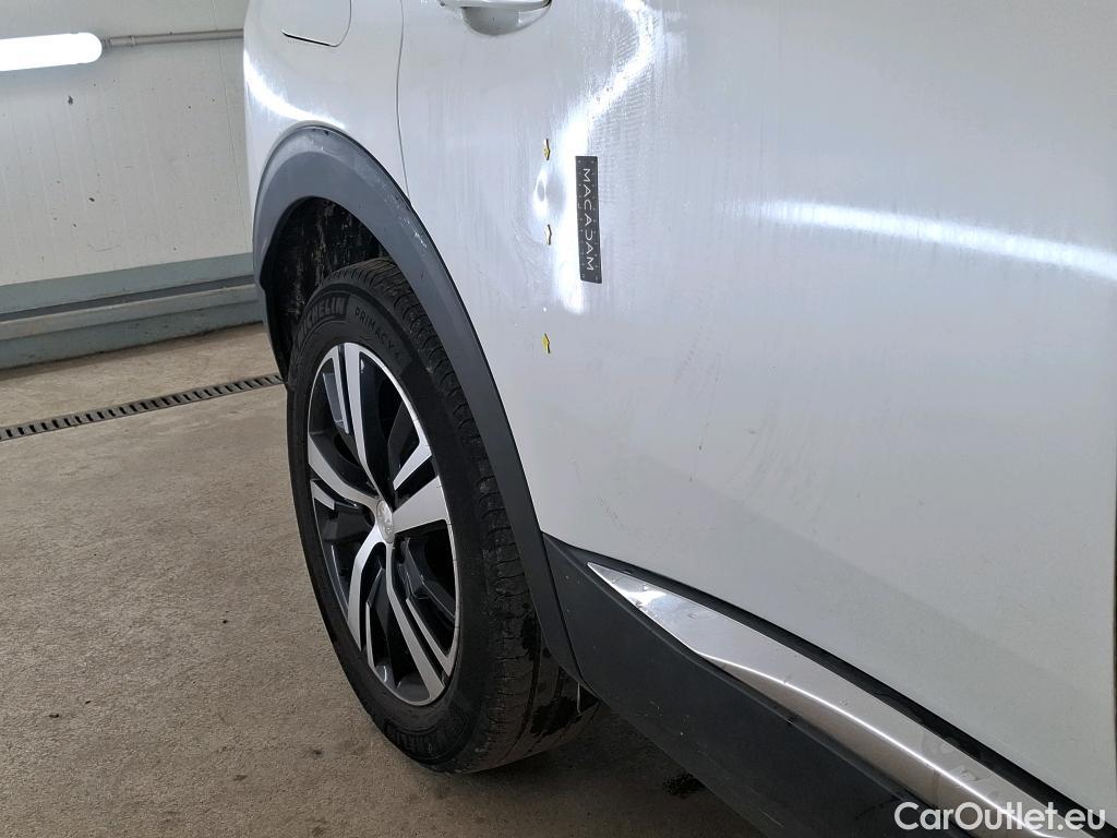  Peugeot  3008 PEUGEOT  / 2020 / 5P / SUV BlueHDi 130 S&S GT #3