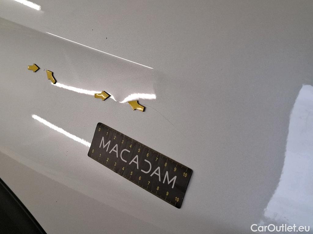  Peugeot  3008  Active Pack 1.5 HDi 130CV BVA8 E6d #40