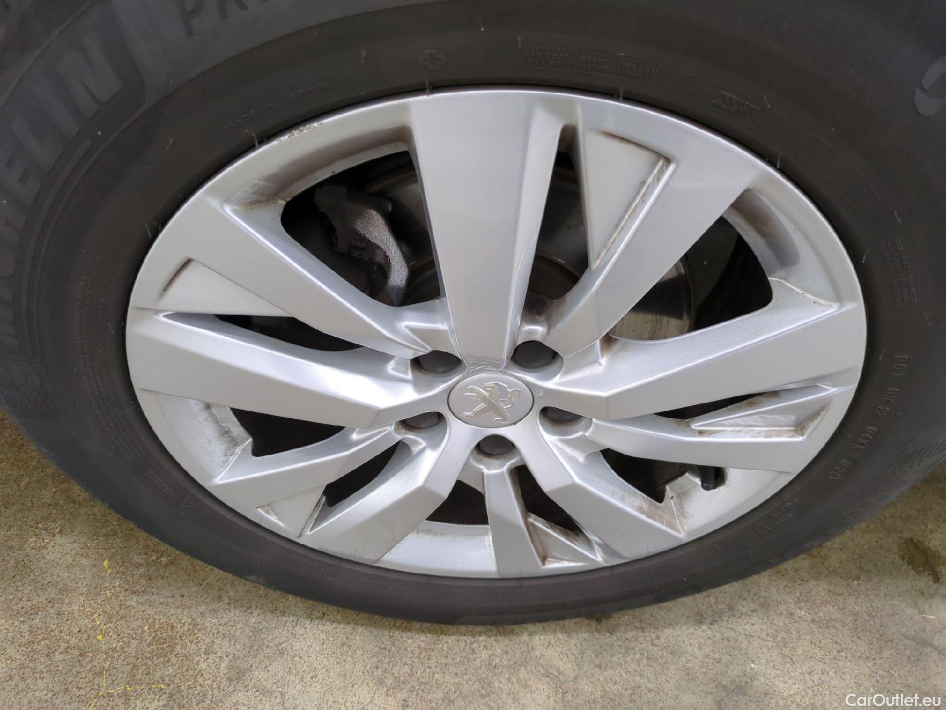  Peugeot  3008  Active Business 1.5 HDi 130CV BVA8 E6d #4