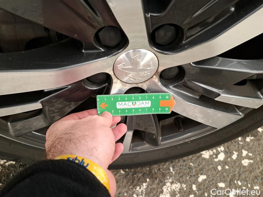  Peugeot  3008  Allure 1.5 HDi 130CV BVA8 E6d #12