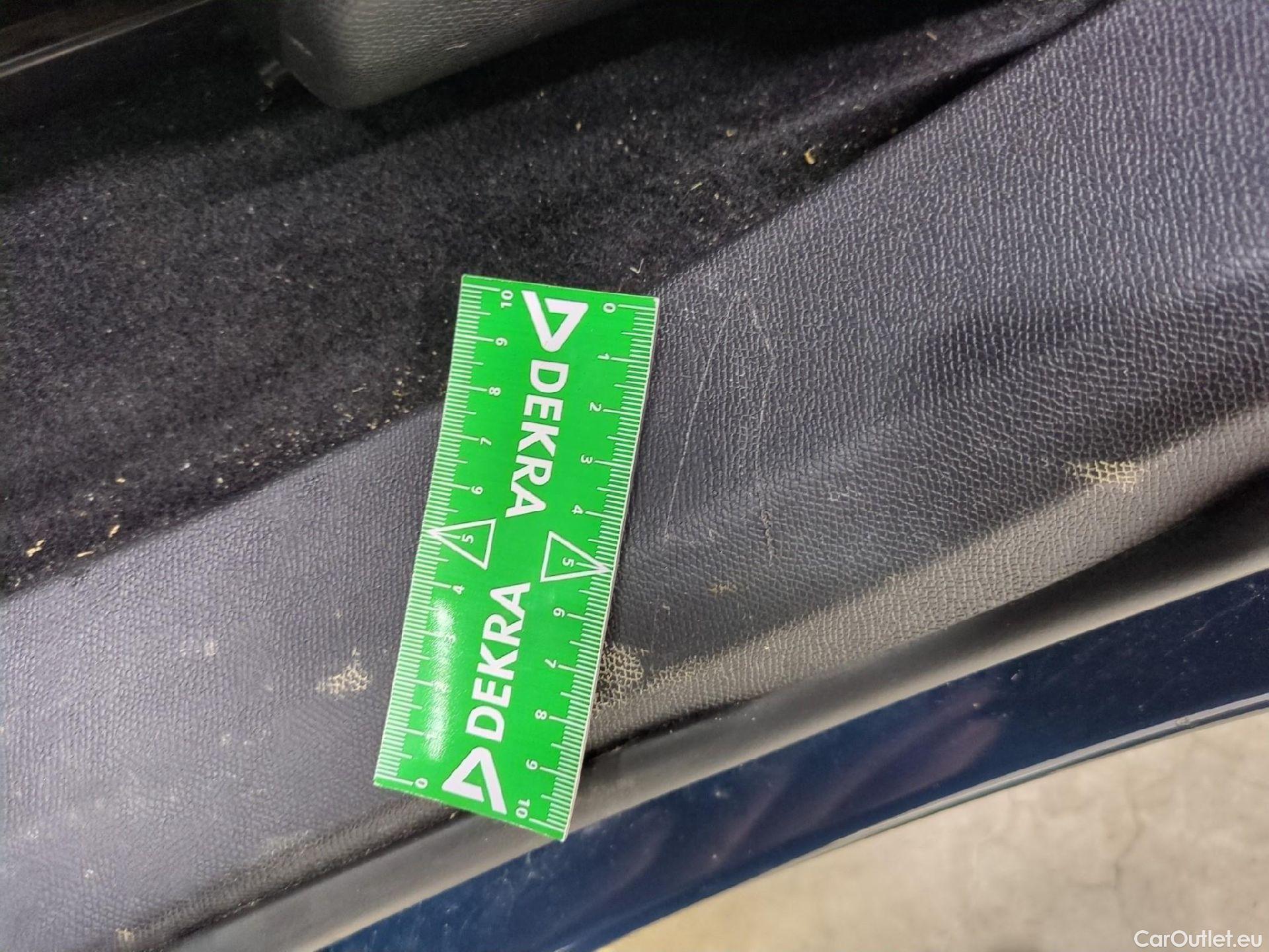  Peugeot  5008  Allure 1.2 PureTech 130CV BVA8 7 Sieges E6d #10