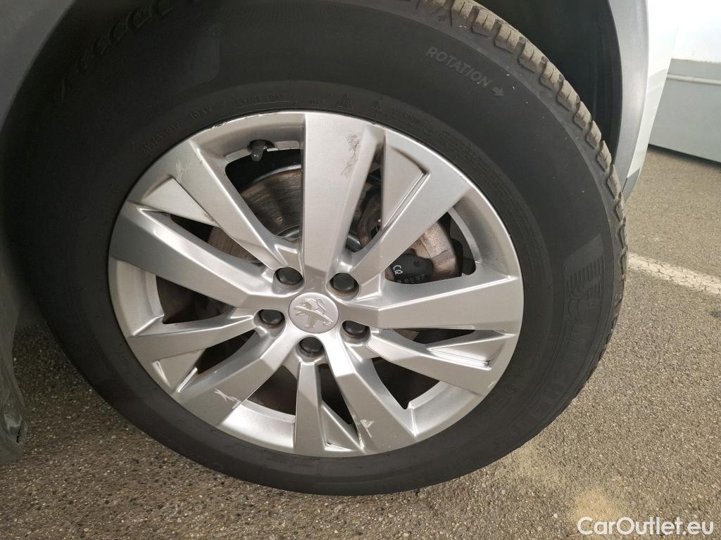  Peugeot  3008  Active Pack 1.5 HDi 130CV BVA8 E6d #20