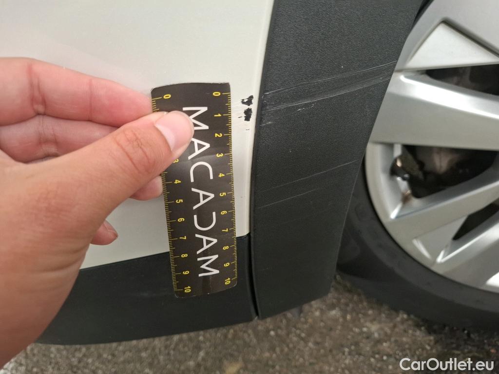  Peugeot  3008  Active Pack 1.5 HDi 130CV BVA8 E6d #12