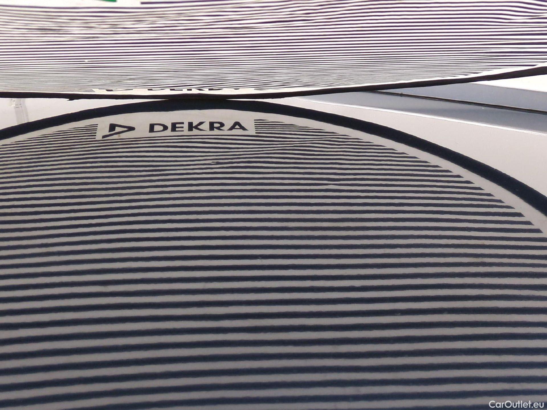  Peugeot  5008  Allure 1.2 PureTech 130CV BVA8 7 Sieges E6d #24