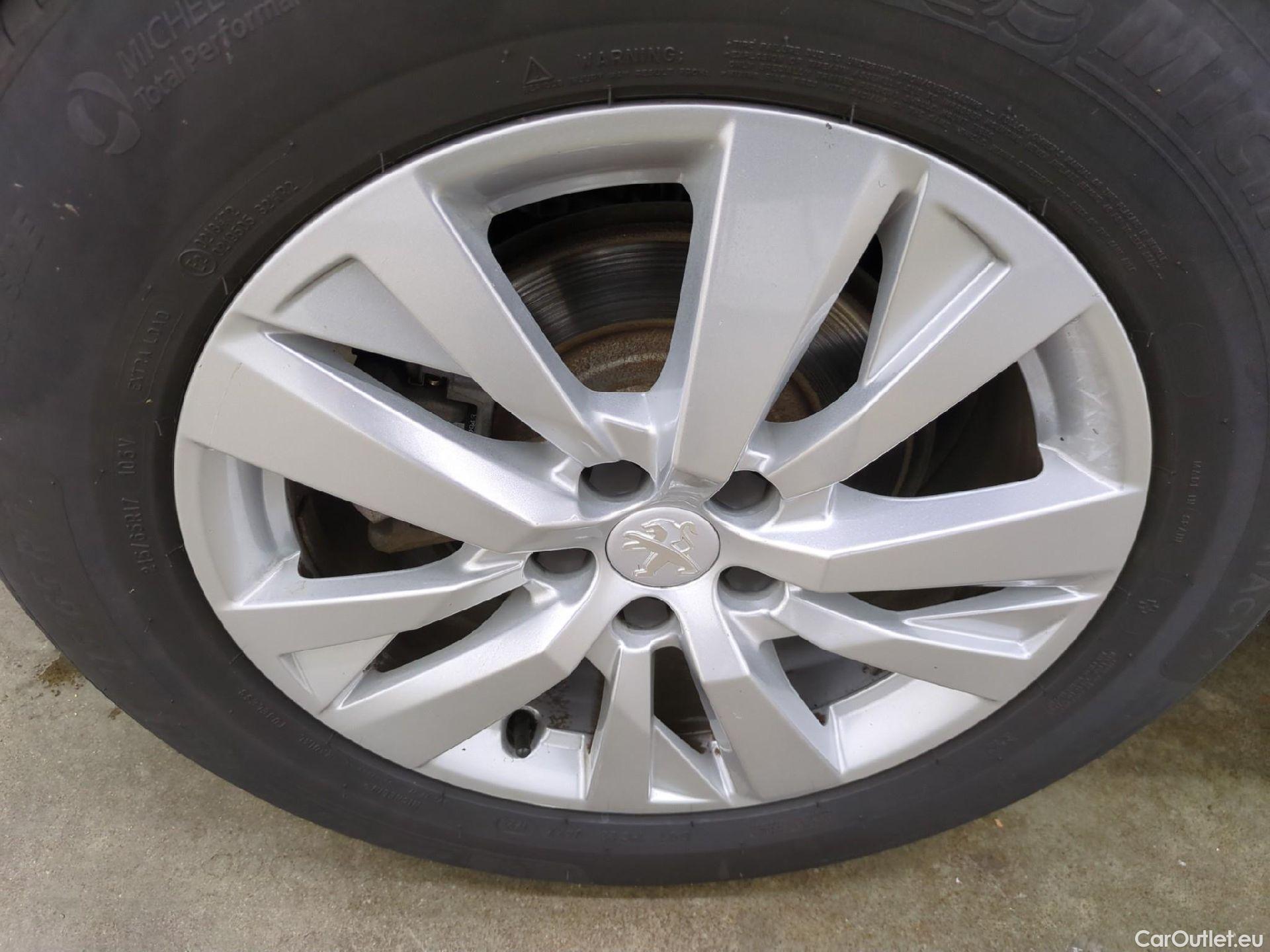  Peugeot  3008  Active Business 1.5 HDi 130CV BVA8 E6d #5