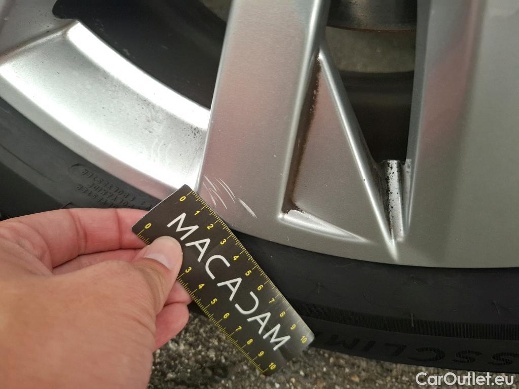  Peugeot  3008  Active Pack 1.5 HDi 130CV BVA8 E6d #55