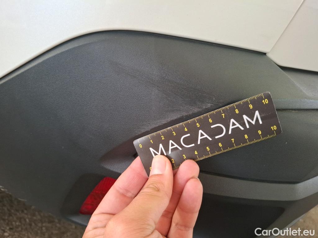  Peugeot  3008  Active Pack 1.5 HDi 130CV BVA8 E6d #64