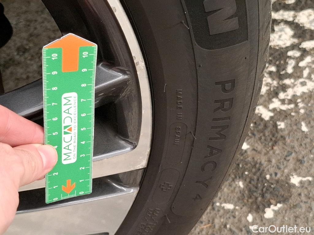  Peugeot  3008  Allure 1.5 HDi 130CV BVA8 E6d #14