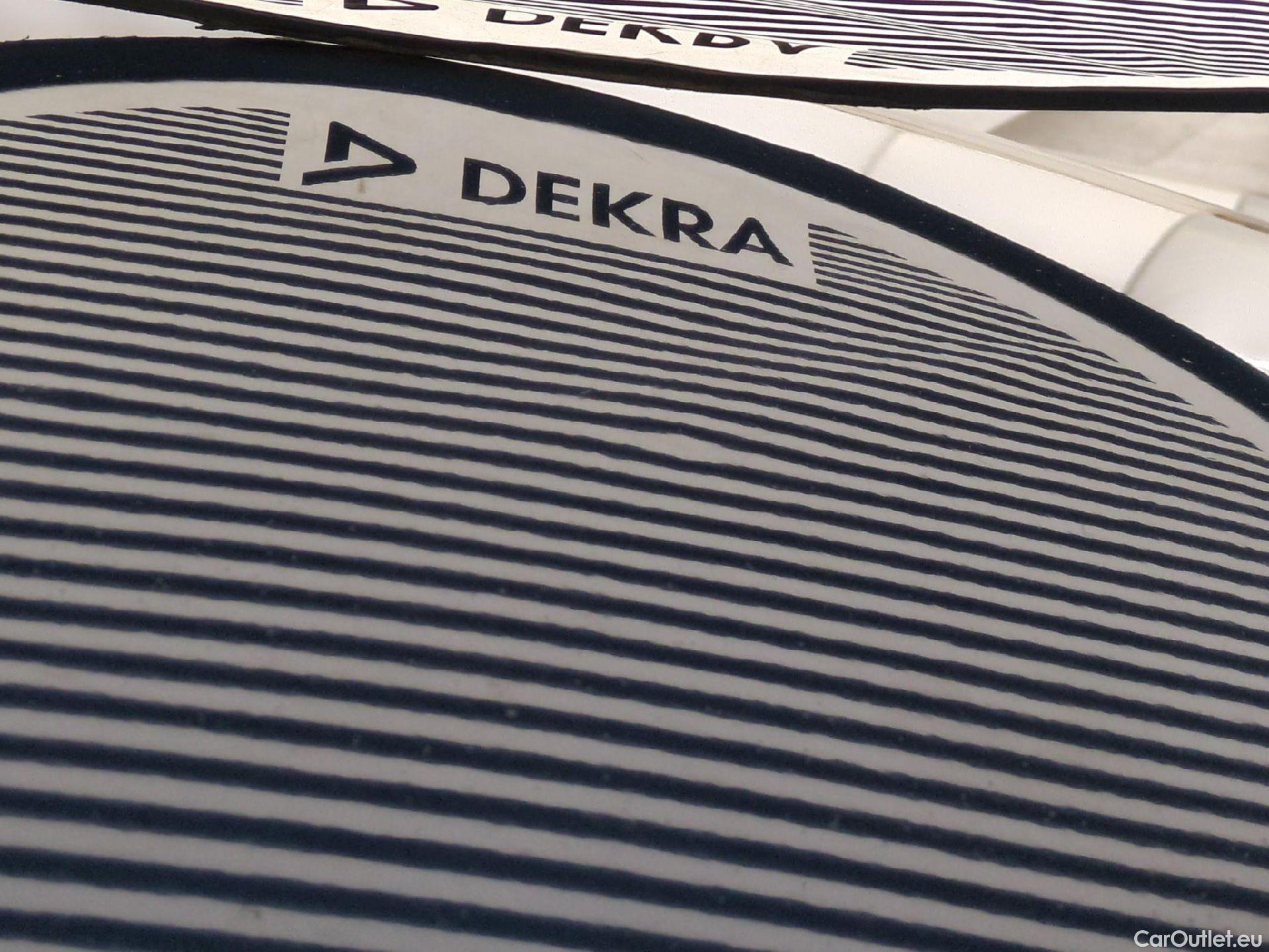  Peugeot  5008  Allure 1.2 PureTech 130CV BVA8 7 Sieges E6d #23