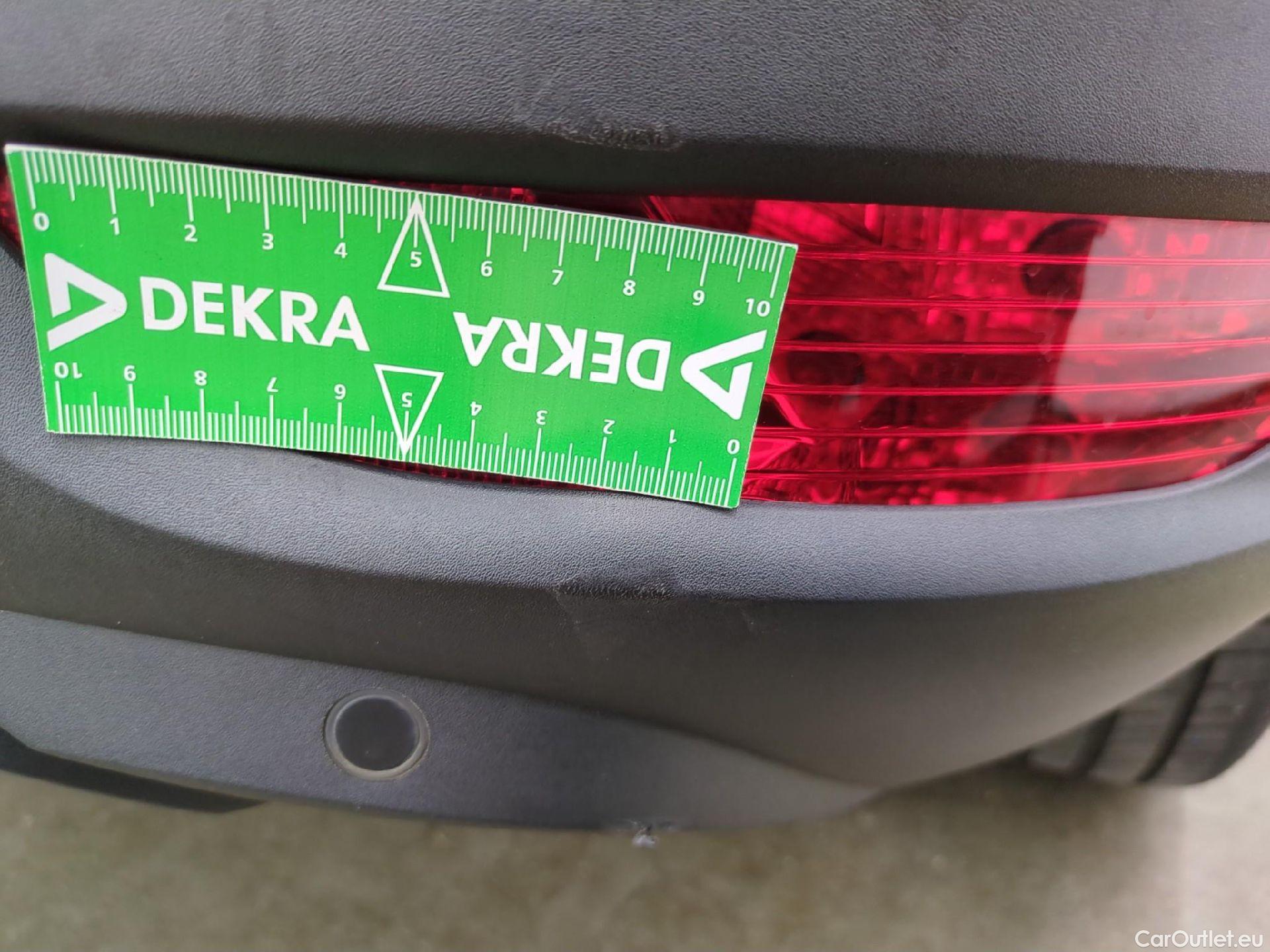  Peugeot  5008  Allure 1.2 PureTech 130CV BVA8 7 Sieges E6d #41