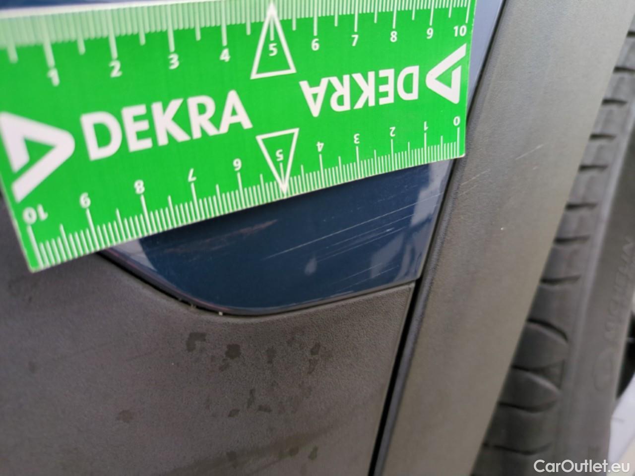  Peugeot  5008  Allure 1.2 PureTech 130CV BVA8 7 Sieges E6d #43