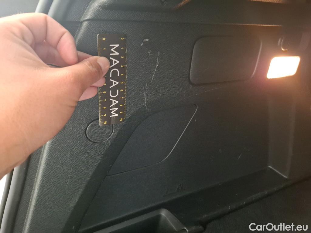  Peugeot  3008  Active Pack 1.5 HDi 130CV BVA8 E6d #58