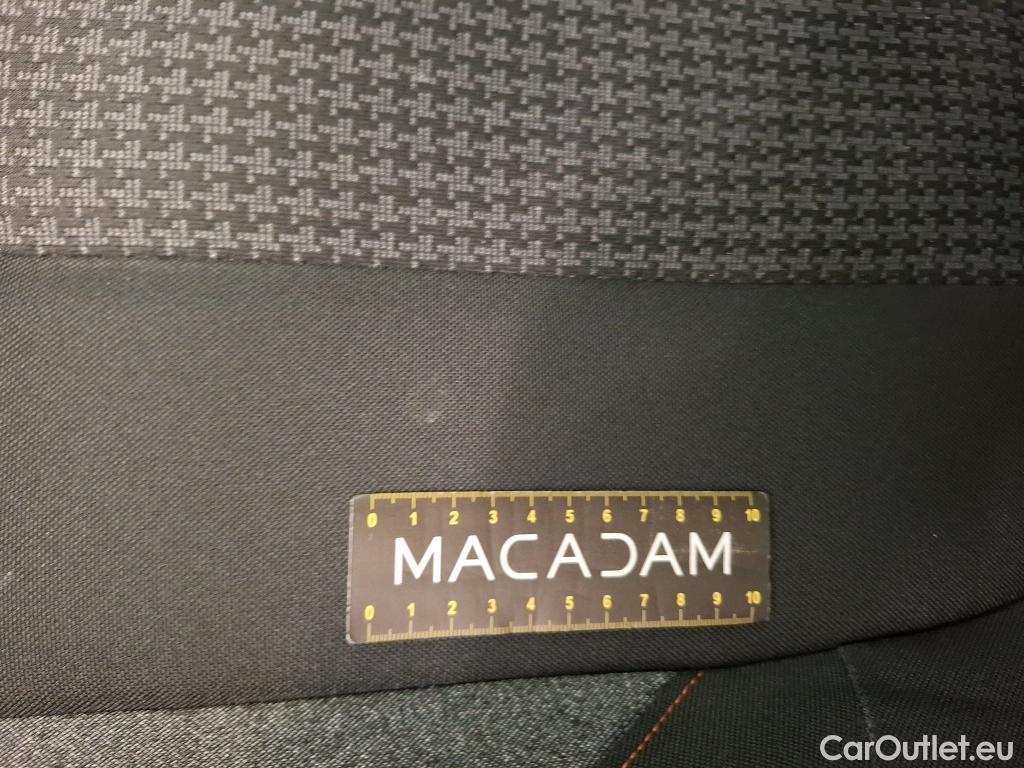  Peugeot  3008  Active Pack 1.5 HDi 130CV BVA8 E6d #60