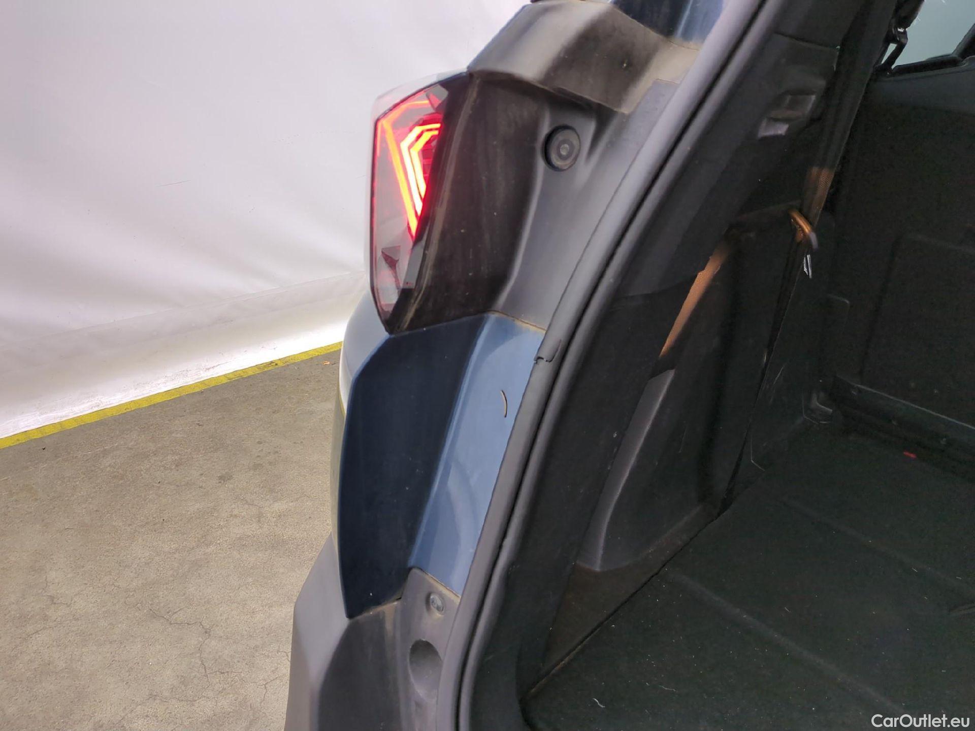  Peugeot  5008  Allure 1.2 PureTech 130CV BVA8 7 Sieges E6d #13