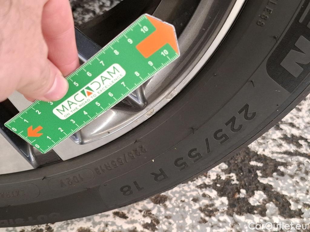  Peugeot  3008  Allure 1.5 HDi 130CV BVA8 E6d #18