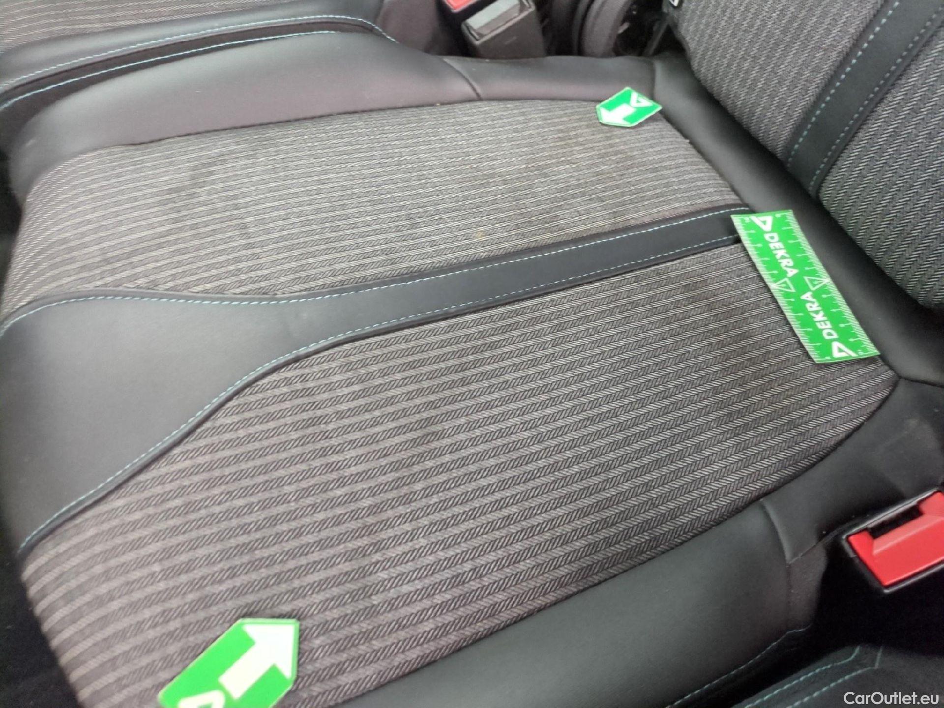  Peugeot  5008  Allure 1.2 PureTech 130CV BVA8 7 Sieges E6d #9